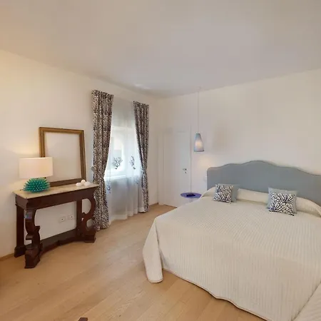 Villa - Ariadne